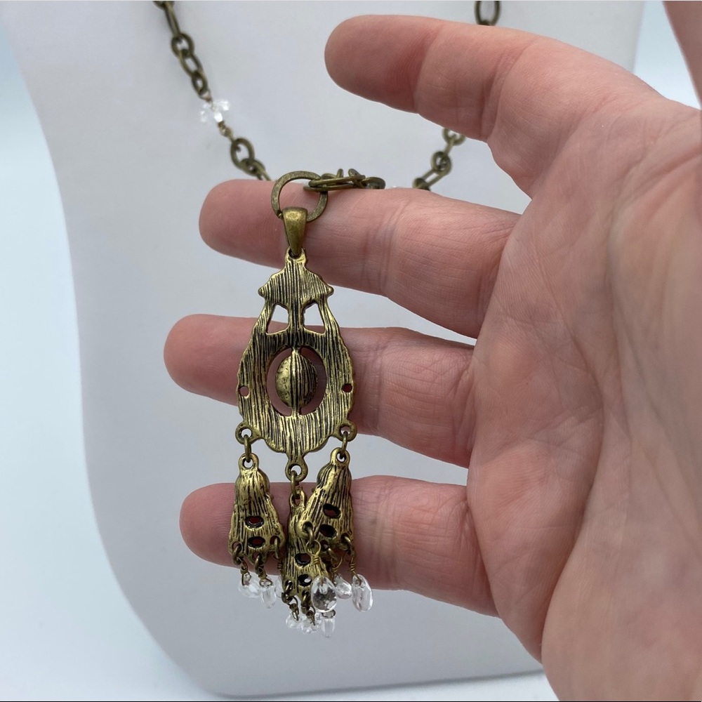 Smug Beauty Antiqued Gold Tone Rhinestone Necklace - Picture 8 of 13